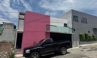 Casa en venta zona sur ote de la ciudad Frac Sabines