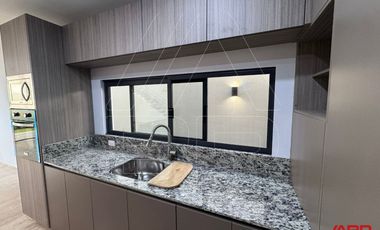 HERMOSA CASA NUEVA EN PARQUES VALLARTA