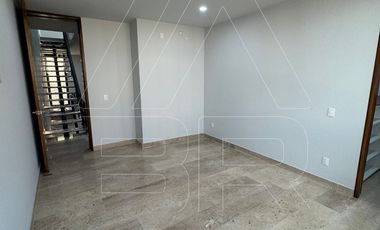 HERMOSA CASA NUEVA EN PARQUES VALLARTA