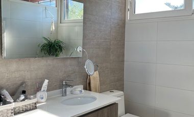 INCREIBLE CASA EN CONDOMINIO CAMINO LAS PIRCAS PEÑALOLEN