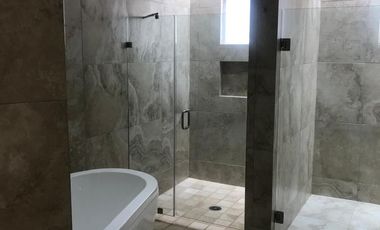 CASA AMUEBLADA EN RENTA EN LA CAMPIÑA DEL BOSQUE