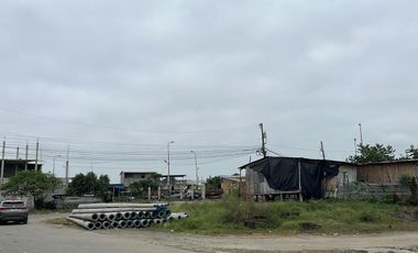 Venta terreno para uso comercial, gasolinera - Babahoyo (Viaducto)