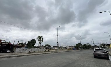 Venta terreno para uso comercial, gasolinera - Babahoyo (Viaducto)