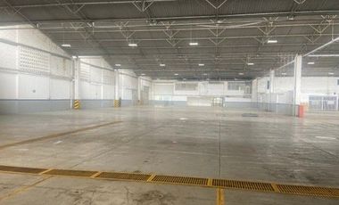 ALQUILO LOCAL COMERCIAL 4692 M2 JORGE ISAACS