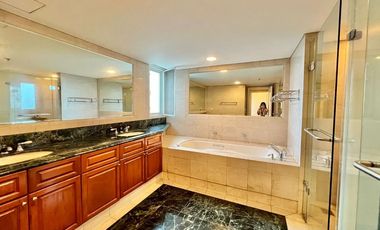 ONE ROXAS TRIANGLE: 3BR FOR SALE, Forbes unit, 313 sqm, with balcony, 3 parking, P132M