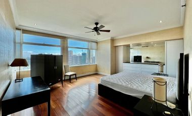 ONE ROXAS TRIANGLE: 3BR FOR SALE, Forbes unit, 313 sqm, with balcony, 3 parking, P132M