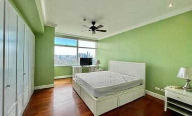 ONE ROXAS TRIANGLE: 3BR FOR SALE, Forbes unit, 313 sqm, with balcony, 3 parking, P132M