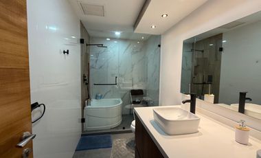 Departamento en Bosques de las Lomas en La Jolla