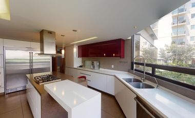 Departamento en Bosques de las Lomas en La Jolla