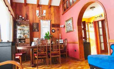 SE VENDE AMPLIA CASA EN SECTOR SAGRADOS CORAZONES / VILLA MAITEN
