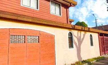 SE VENDE AMPLIA CASA EN SECTOR SAGRADOS CORAZONES / VILLA MAITEN