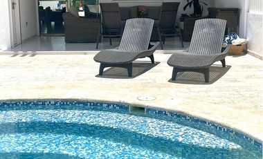 Casa en venta en la playa frente al mar en progreso