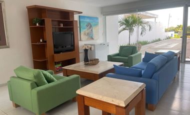 Casa en venta en la playa frente al mar en progreso