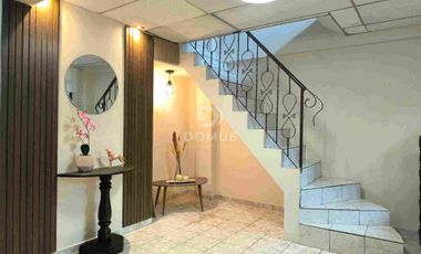 En venta Casa Amplia de 4 DORMITORIOS, Orquídeas