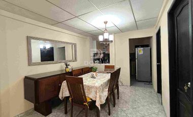 En venta Casa Amplia de 4 DORMITORIOS, Orquídeas