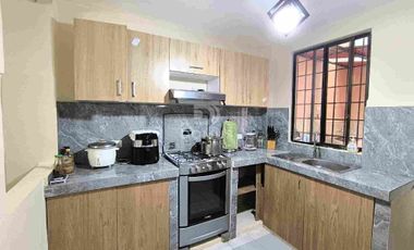 En venta Casa Amplia de 4 DORMITORIOS, Orquídeas