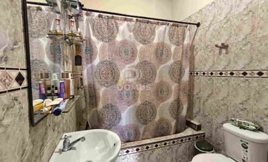 En venta Casa Amplia de 4 DORMITORIOS, Orquídeas