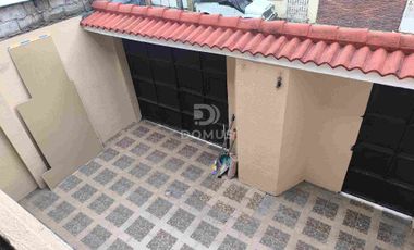 En venta Casa Amplia de 4 DORMITORIOS, Orquídeas