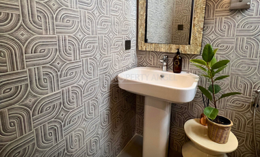 FOR SALE! Fully Furnished Corner Townhouse in Varsity Hills, Quezon City