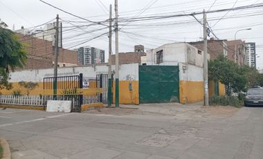 VENDO TERRENO, 487.25 M2, EN ESQUINA, ZONIFICACION CZ – RDA, 12 PISOS
