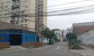 VENDO TERRENO, 487.25 M2, EN ESQUINA, ZONIFICACION CZ – RDA, 12 PISOS