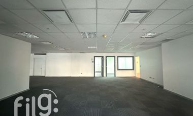 Arriendo Oficina de Alta Gama en Zona Financiera, Sector Empresarial