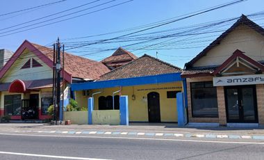 COMMERCIAL PROPERTY ON RAYA TANGGULANGIN, SHOWROOM ROW OF BAGS & SHOES.. CHEAP