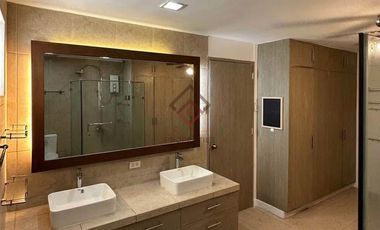 SH116 FOR SALE 4-Bedroom House in White Plains, Quezon City