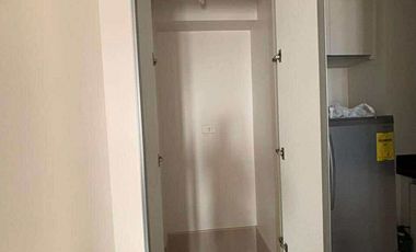 HIGH-VALUE ₱10M Turnkey 1BR Condo! Solinea Unit w/ Parking & Direct Ayala Center View