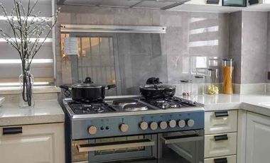Fully  Furnished & RFO 4-STOREY TOWNHOUSE IN SAN JUAN CITY MANILA