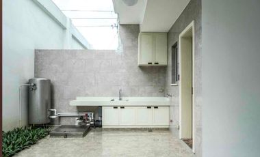 Fully  Furnished & RFO 4-STOREY TOWNHOUSE IN SAN JUAN CITY MANILA