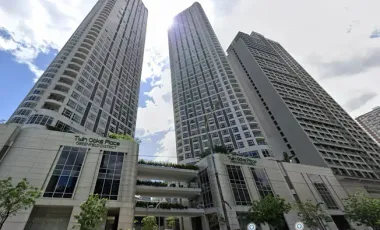1BR Twin Oaks Place Condo with Parking – Prime Mandaluyong Location, High ROI Opportunity