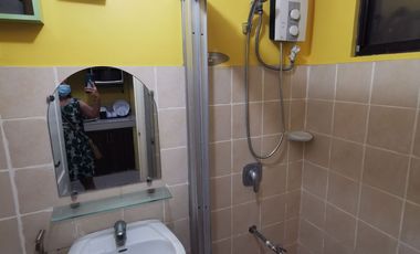Rush Sale: 2BR Semi-furnished Condo Unit in Oasis, Ecoland
