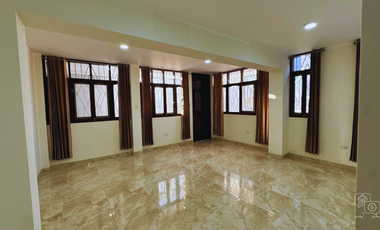 SE VENDE CASA EN ESQUINA SEMIESTRENO – URB. LOS PINOS, PIMENTEL