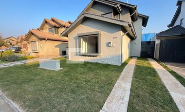CASA EN ARRIENDO