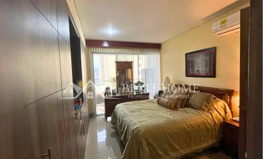 Apartamento en venta con vista al mar