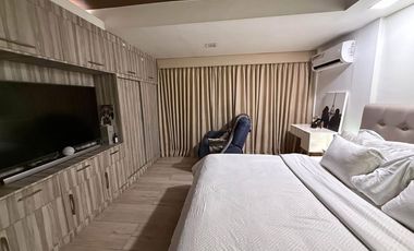 Townhouse for sale in Kapitolyo Pasig near Estancia, Unimart, Ortigas, BGC and Makati City