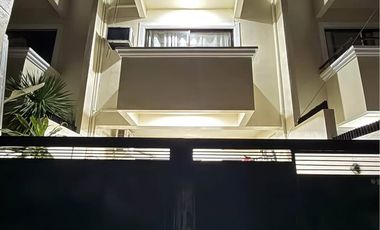 Townhouse for sale in Kapitolyo Pasig near Estancia, Unimart, Ortigas, BGC and Makati City