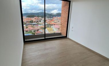 En venta departamento domotizado de 2 dormitorios con excelente vista en ubicación privilegiada -  Remigio Crespo, Av. Loja y Av. 10 de Agosto