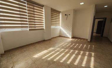 Alquiler de Suite en Santa Cecilia planta baja