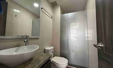 Apartamento esquinero
