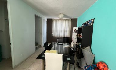 Hermosa Casa con excedente de terreno para jardín en Venta Paseos del Bosque Cuautitlan