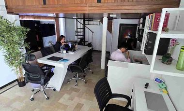 EN ALQUILER LOCAL COMERCIAL / OFICINA EN CC. EL PARQUE - URDESA CENTRAL