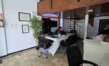 EN ALQUILER LOCAL COMERCIAL / OFICINA EN CC. EL PARQUE - URDESA CENTRAL