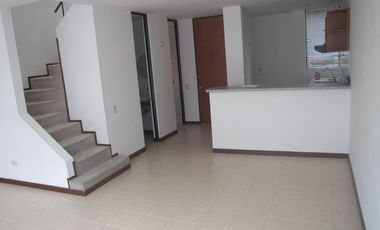 SE ARRIENDA HERMOSA CASA CONJUNTO VALDIVIA II
