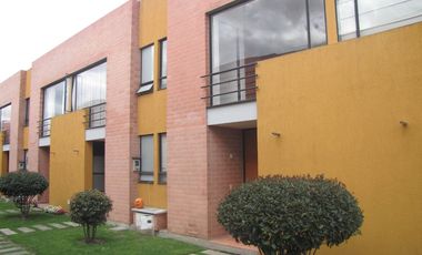 SE ARRIENDA HERMOSA CASA CONJUNTO VALDIVIA II