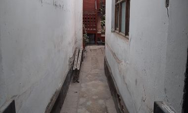 VENTA DE CASONA COMO TERRENO EN BREÑA