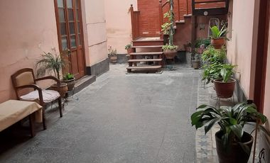 VENTA DE CASONA COMO TERRENO EN BREÑA