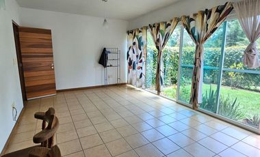 DEPARTAMENTO EN VENTA CON JARDÍN EN FRACCIONAMIENTO PRIVADO- RESIDENCIAL BOSQUES TRES MARÍAS