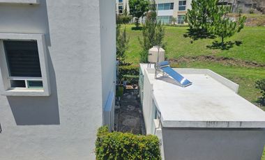 DEPARTAMENTO EN VENTA CON JARDÍN EN FRACCIONAMIENTO PRIVADO- RESIDENCIAL BOSQUES TRES MARÍAS